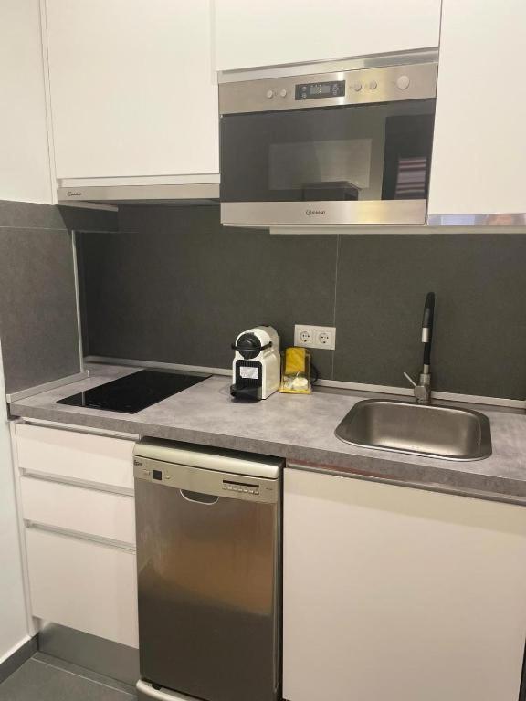 Exyca Plaza Castilla Мадрид Екстериор снимка